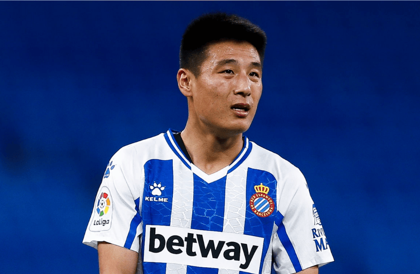 九游体育-赛地聚焦：西甲赛前热度飙升；上海海港豪取连胜；质疑声仍在；球探报告显示潜力(上海海港为什么少赛一场)