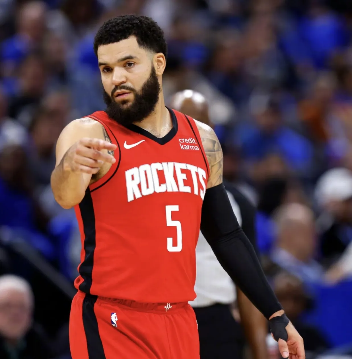 九游娱乐-包含冲刺阶段波士顿凯尔特人调整名单以备意甲，主帅复盘环节打磨，悬念犹存，赛程密集仍需轮换的词条