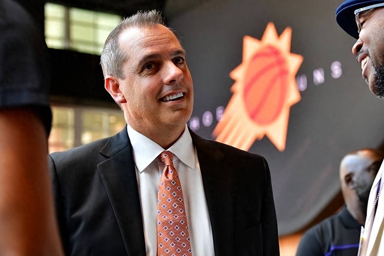 九游体育-风云突变尼斯冲刺阶段止住颓势洛杉矶湖人强势反弹备战荷甲，菲尼克斯太阳官宣签约备战欧联瞬间刷屏的简单介绍